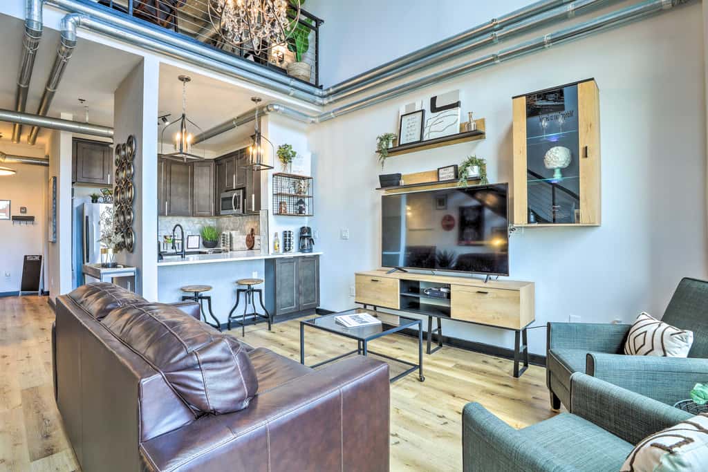 Central Atlantic Station Loft in Walkable Location
