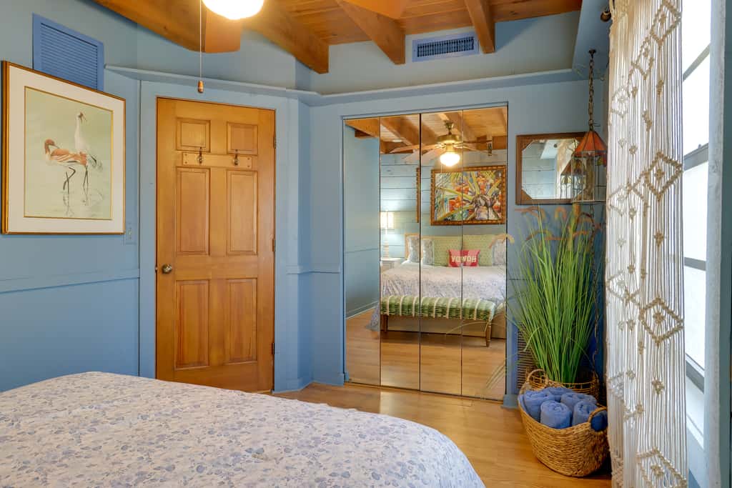 Fish On-Site: Okeechobee Cabin w/ Pool Access
