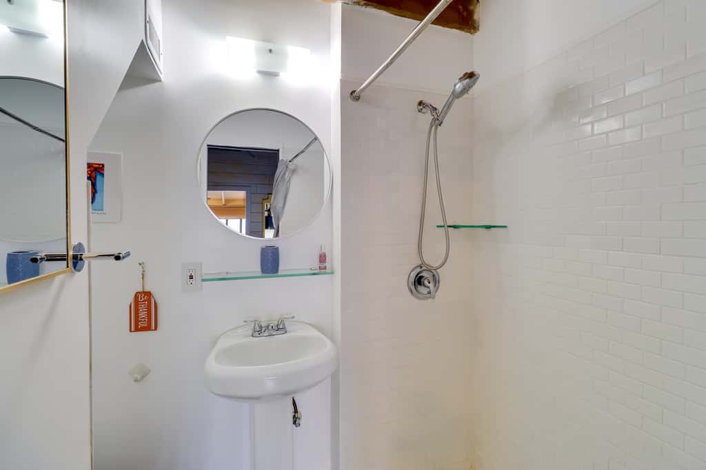 Fish On-Site: Okeechobee Cabin w/ Pool Access