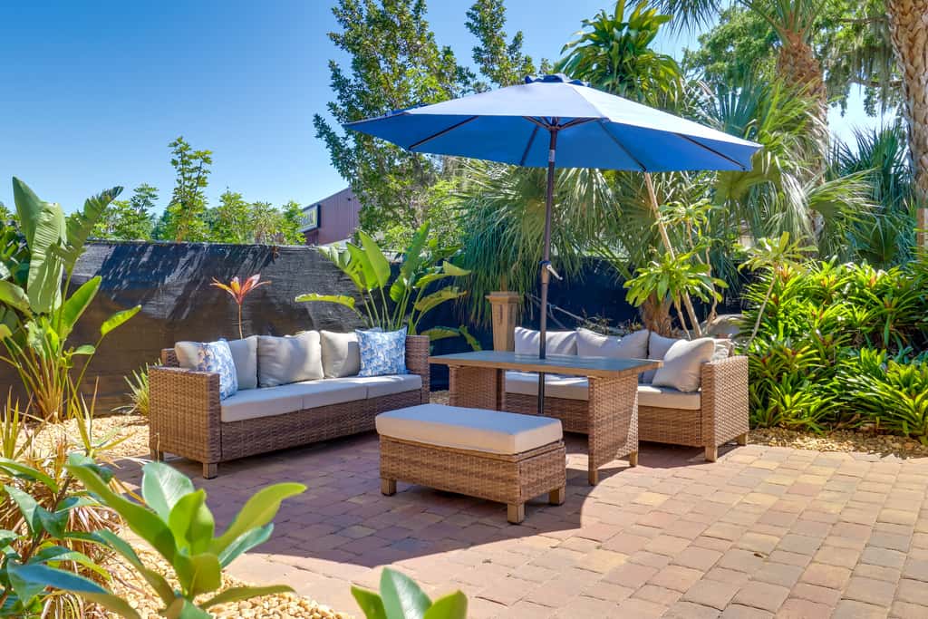 Fish On-Site: Okeechobee Cabin w/ Pool Access