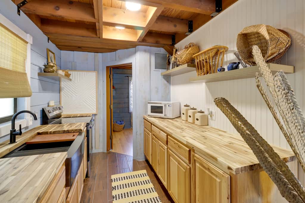 Fish On-Site: Okeechobee Cabin w/ Pool Access