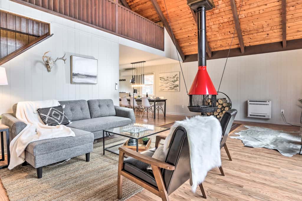 ‘Fireside Lodge:’ A-Frame in Bryce Resort w/ Decks