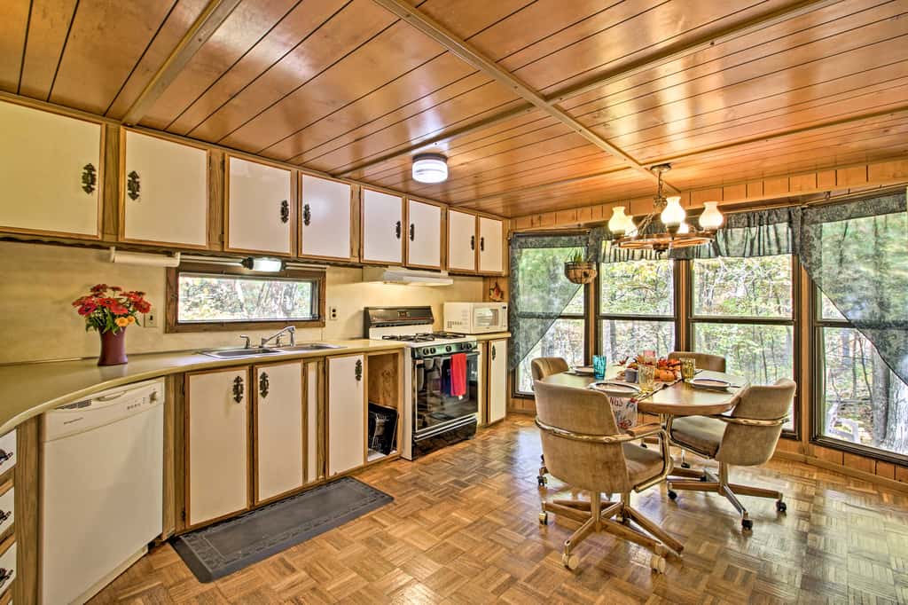 Cozy Retreat w/ Fire Pit < 1 Mi to Mille Lacs Lake