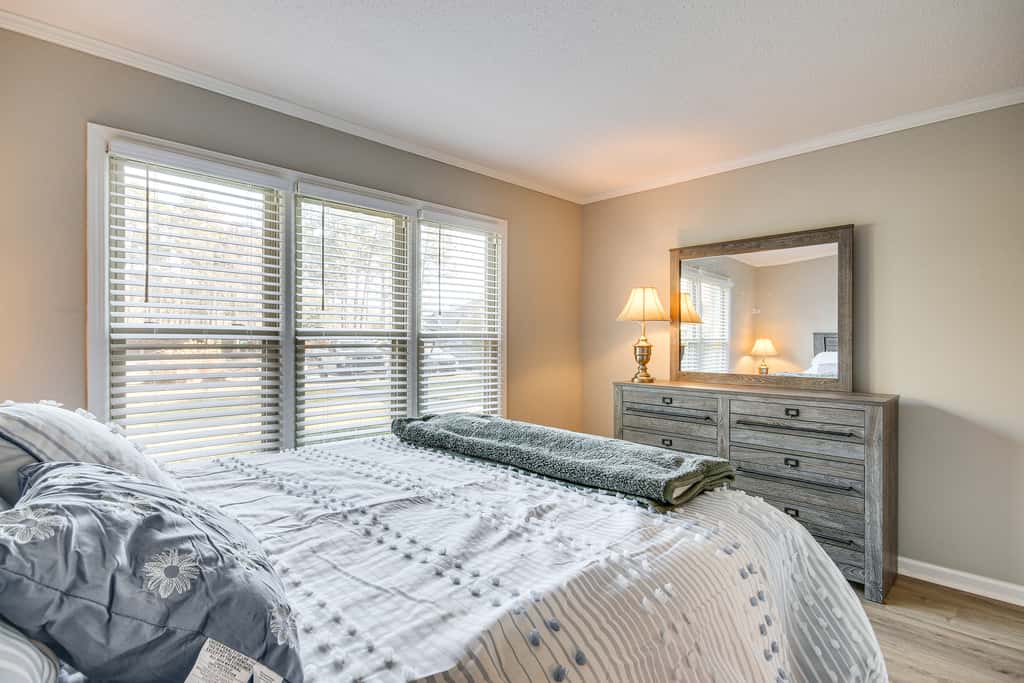 Modern McCormick Townhome on Lake Thurmond!