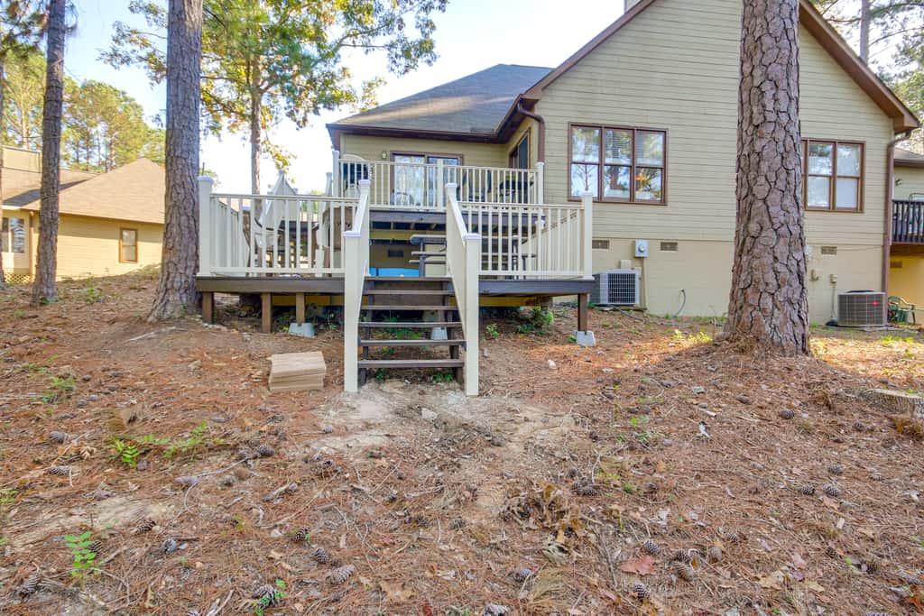 Modern McCormick Townhome on Lake Thurmond!