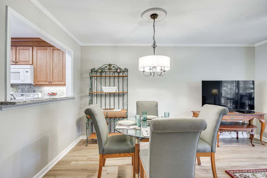 Modern McCormick Townhome on Lake Thurmond!