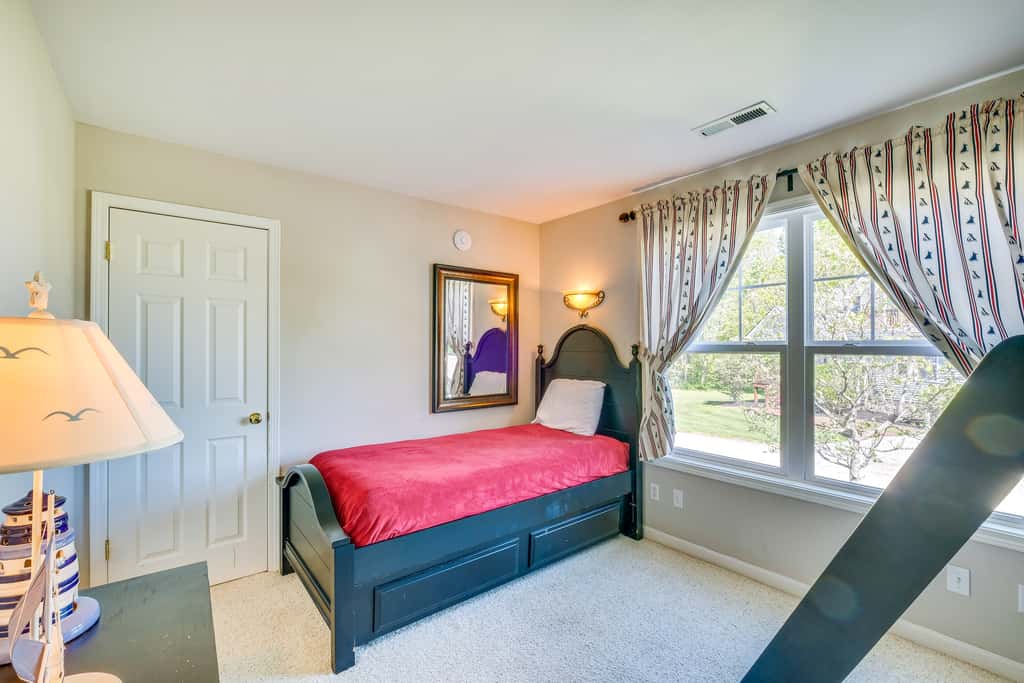 Taylorsville Lake Cottage Rental w/ Hot Tub!
