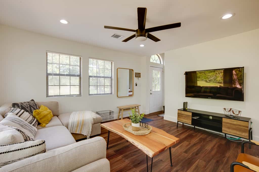 Somerville Cabin w/ Private Pool!