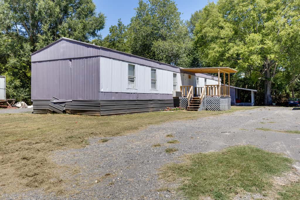 Fish & Explore: Wooded Lake Guntersville Retreat