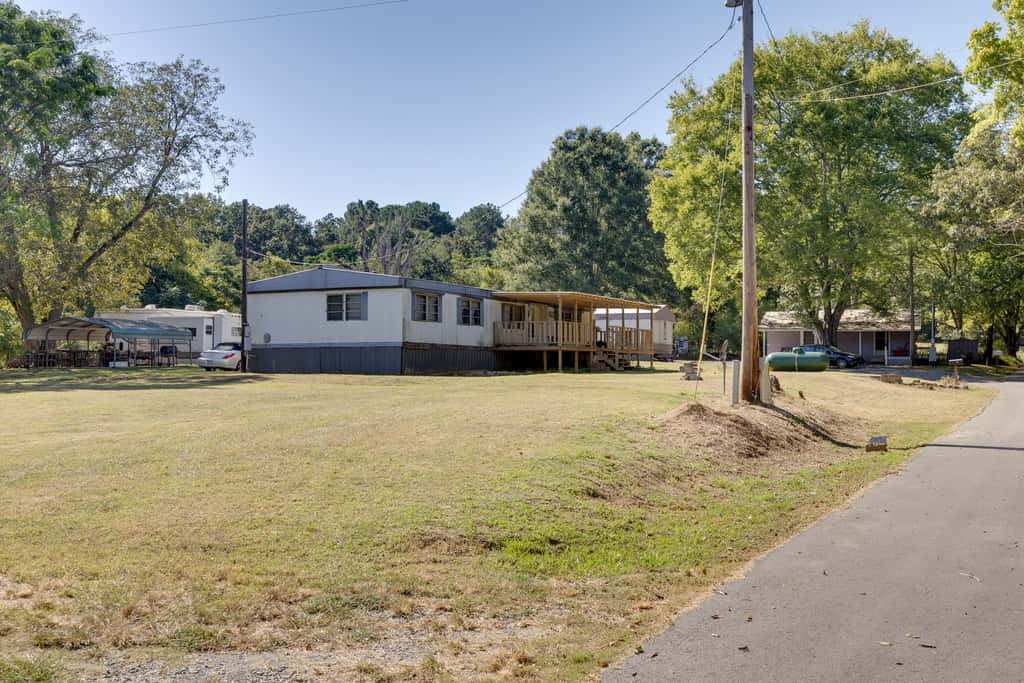 Pets Welcome: Quiet Retreat Near Lake Guntersville