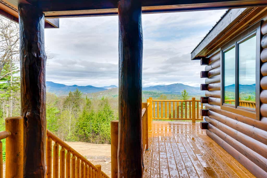 Mtn-View Deck: Scenic Conway Log Cabin!