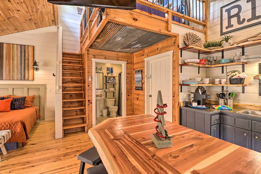 Pet-Friendly Studio w/ Loft & Mountain Views!