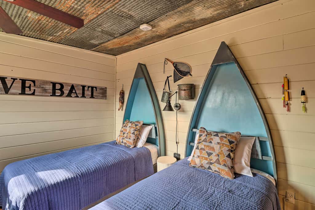 Pet-Friendly Studio w/ Loft & Mountain Views!