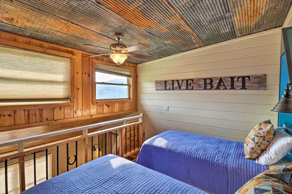 Pet-Friendly Studio w/ Loft & Mountain Views!