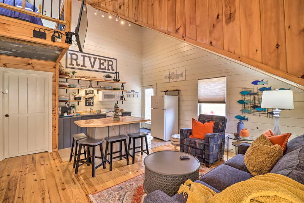 Pet-Friendly Studio w/ Loft & Mountain Views!