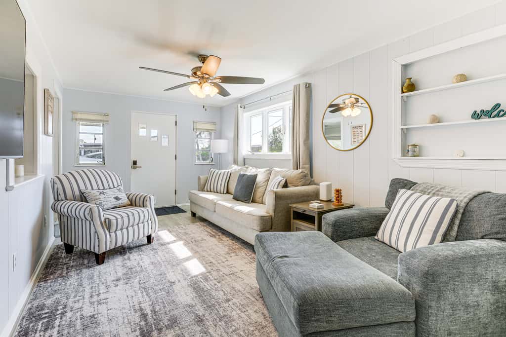 Boat Dock & Yard: Waterfront Okeechobee Retreat
