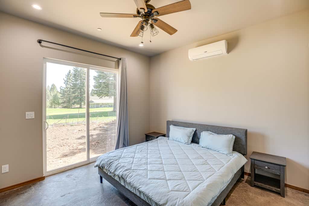 2 Mi to Lake Almanor: Home w/ Golf Course Views!