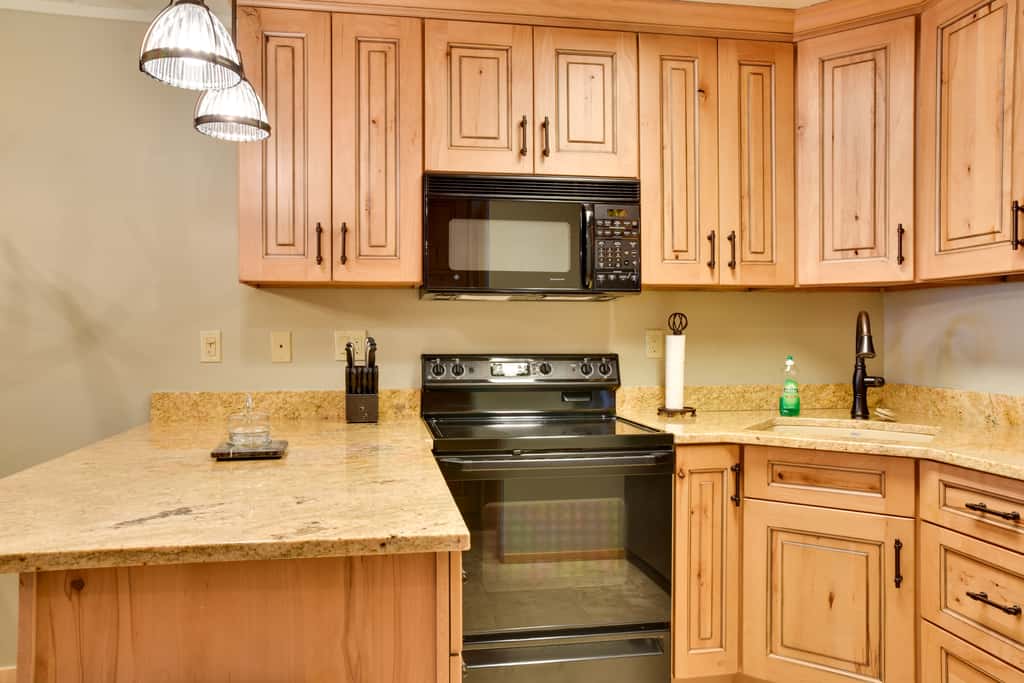'Eagle's Nest' Crested Butte Townhome w/ Mtn Views