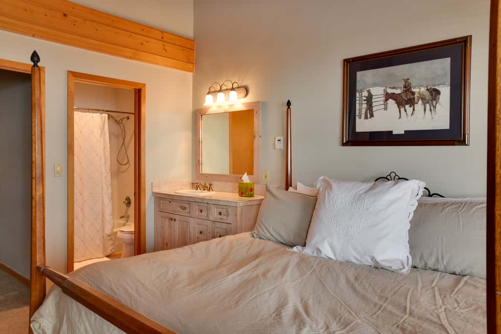 'Eagle's Nest' Crested Butte Townhome w/ Mtn Views