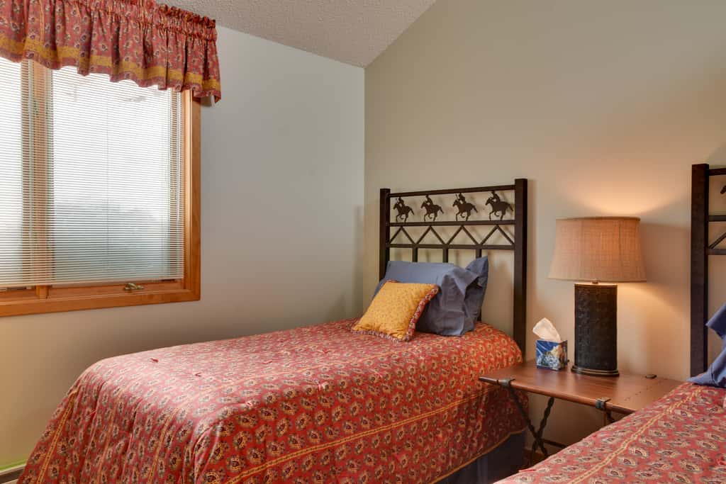 'Eagle's Nest' Crested Butte Townhome w/ Mtn Views