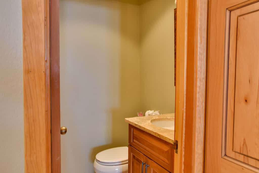 'Eagle's Nest' Crested Butte Townhome w/ Mtn Views