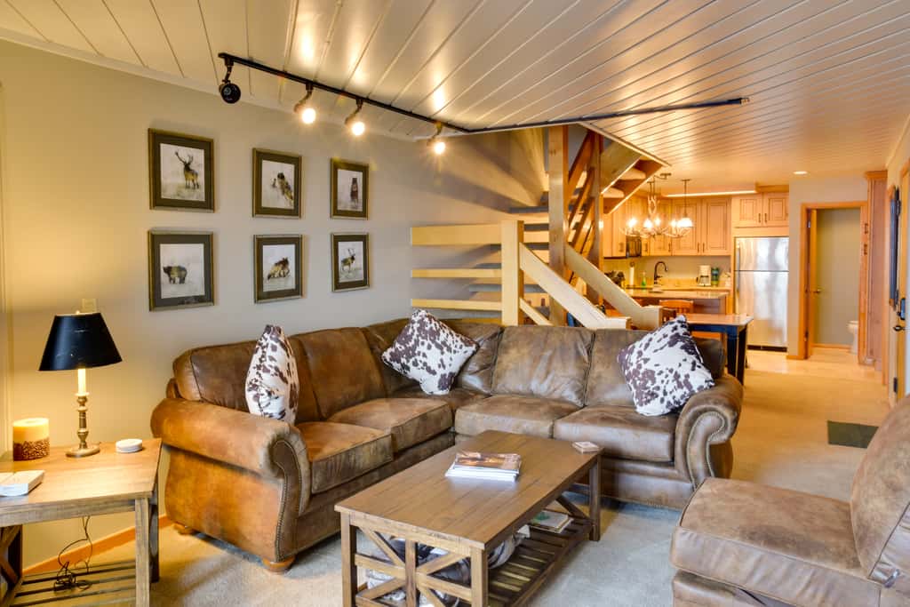 'Eagle's Nest' Crested Butte Townhome w/ Mtn Views