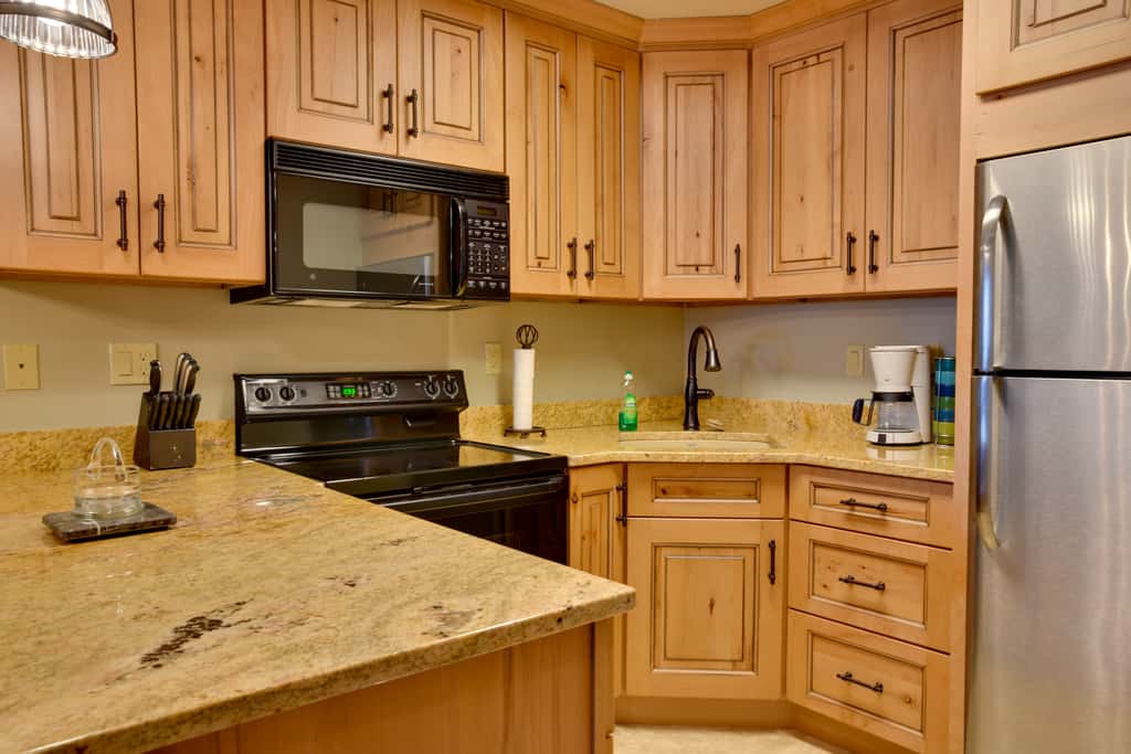 'Eagle's Nest' Crested Butte Townhome w/ Mtn Views