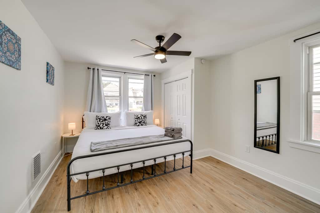 4 Mi to Dtwn: Pet-Friendly Home in Pittsburgh