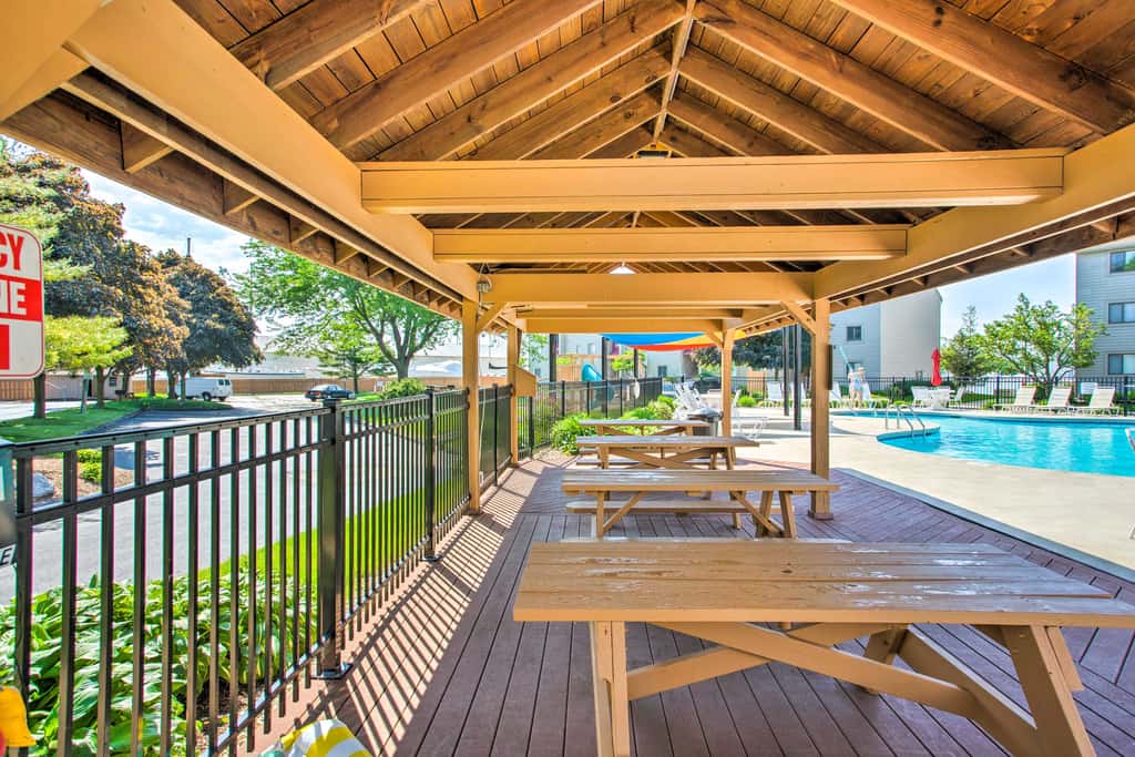 Lakefront Port Clinton Condo w/ Boat Dock & Slip!