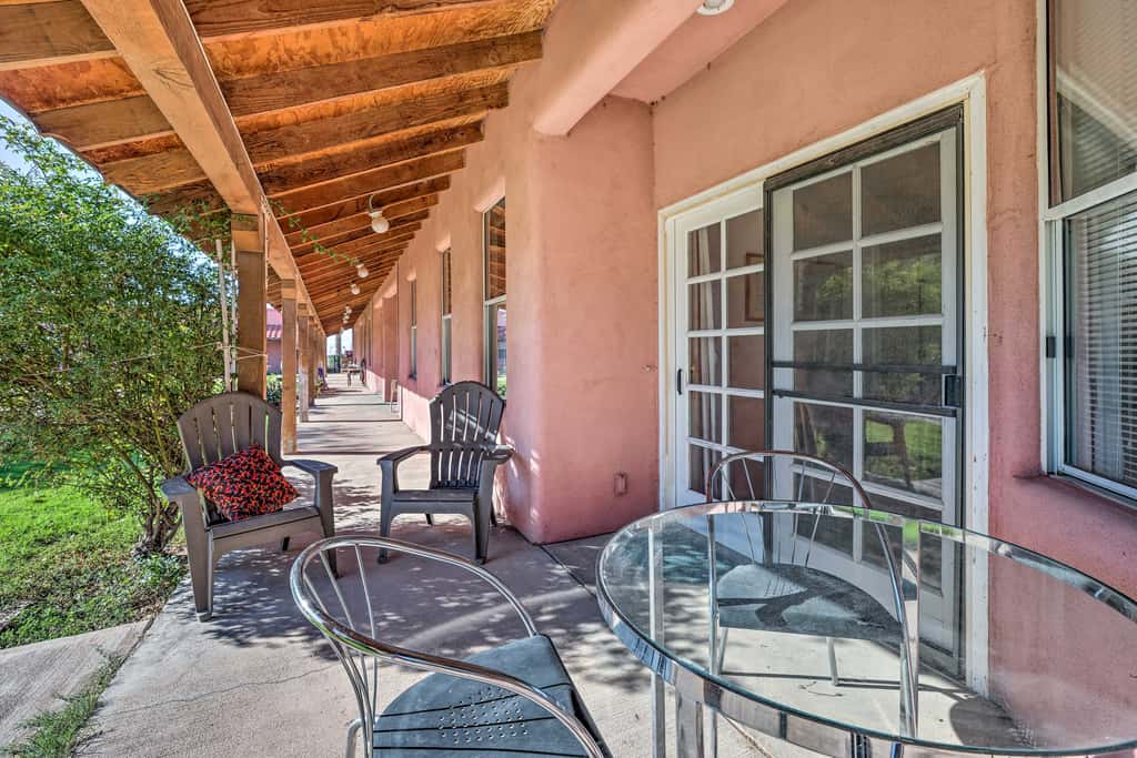 Cozy & Relaxing Eloy Apartment w/ Pool Access