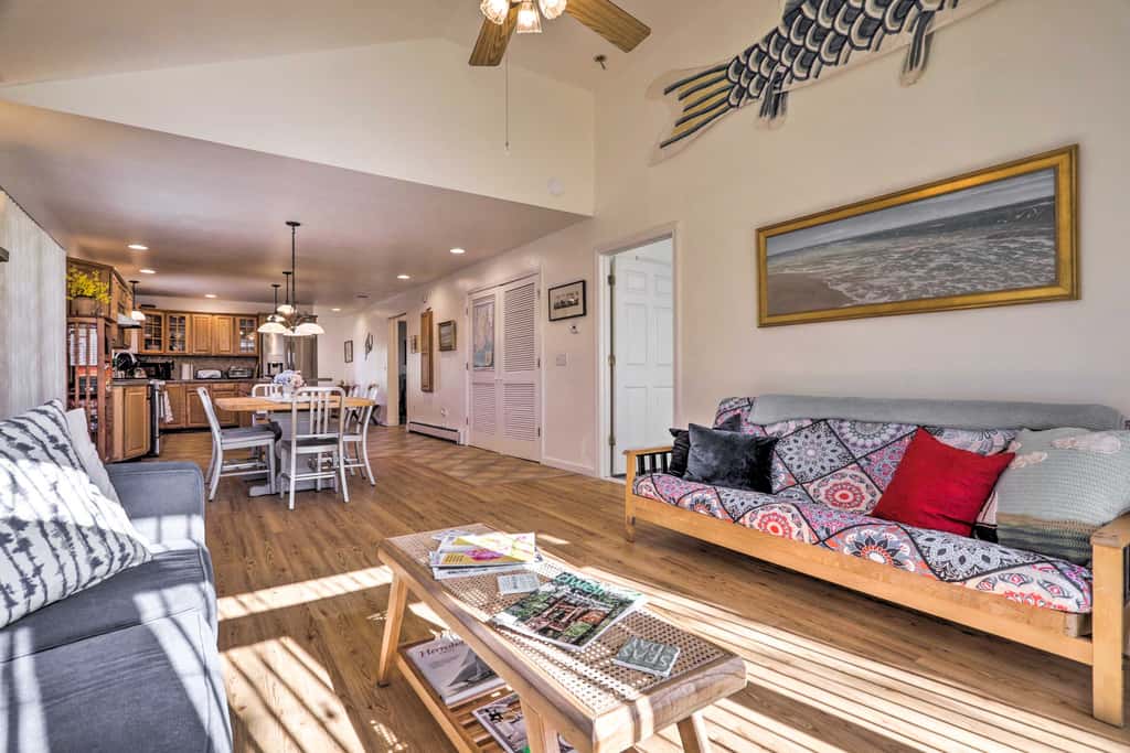 Westerly Vacation Home: Town Beach Access