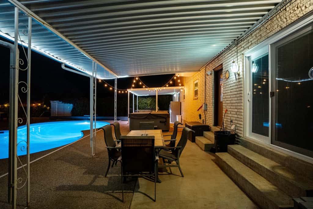 Pool & Hot Tub Access: Luxury Roy Oasis!