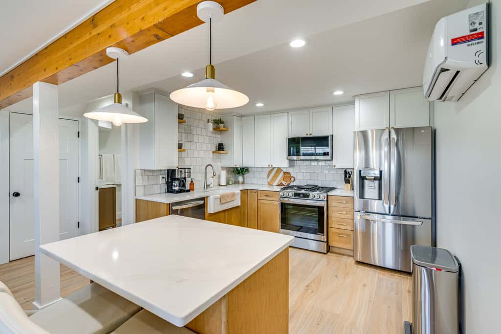 Pool & Hot Tub Access: Luxury Roy Oasis!
