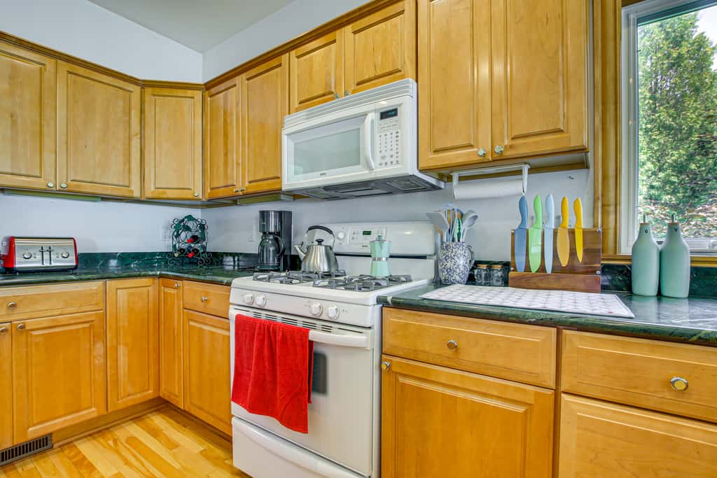 Beach Access on Lake Michigan: Sturgeon Bay Home
