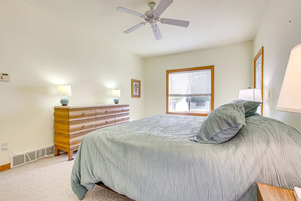 Beach Access on Lake Michigan: Sturgeon Bay Home