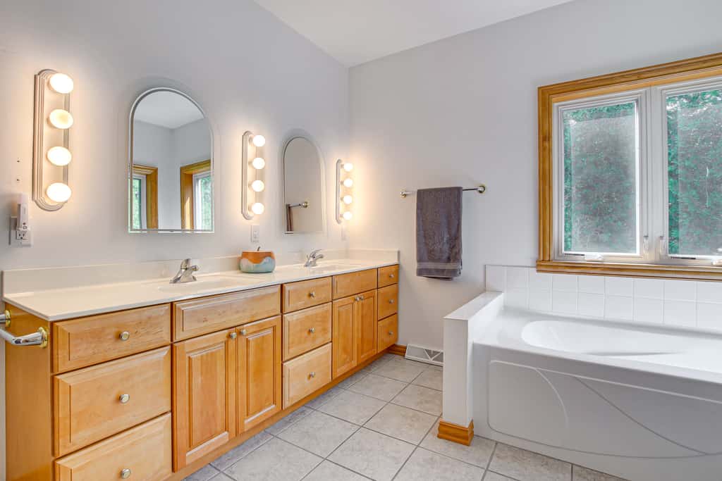 Beach Access on Lake Michigan: Sturgeon Bay Home