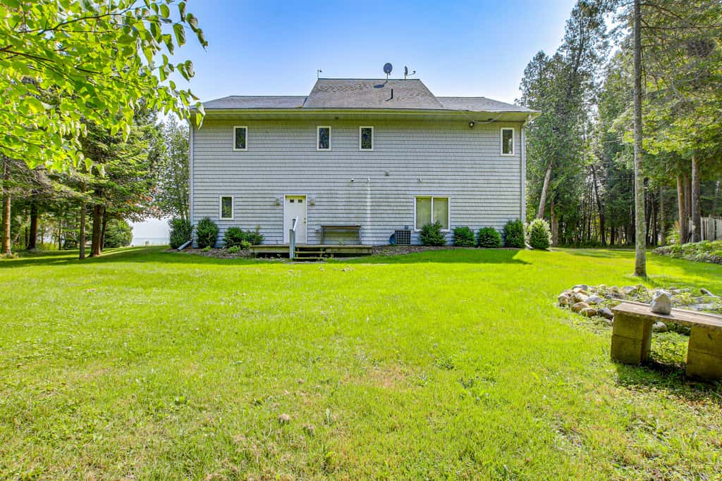 Beach Access on Lake Michigan: Sturgeon Bay Home