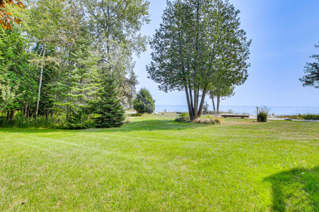 Beach Access on Lake Michigan: Sturgeon Bay Home