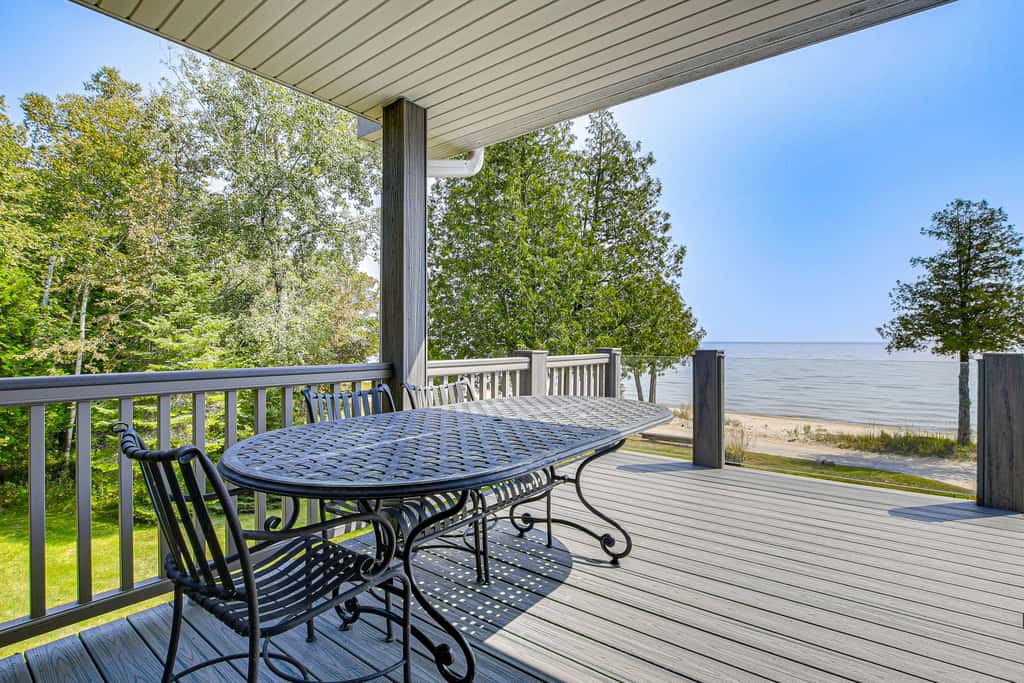 Beach Access on Lake Michigan: Sturgeon Bay Home