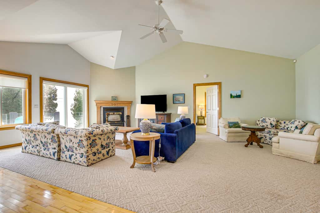 Beach Access on Lake Michigan: Sturgeon Bay Home