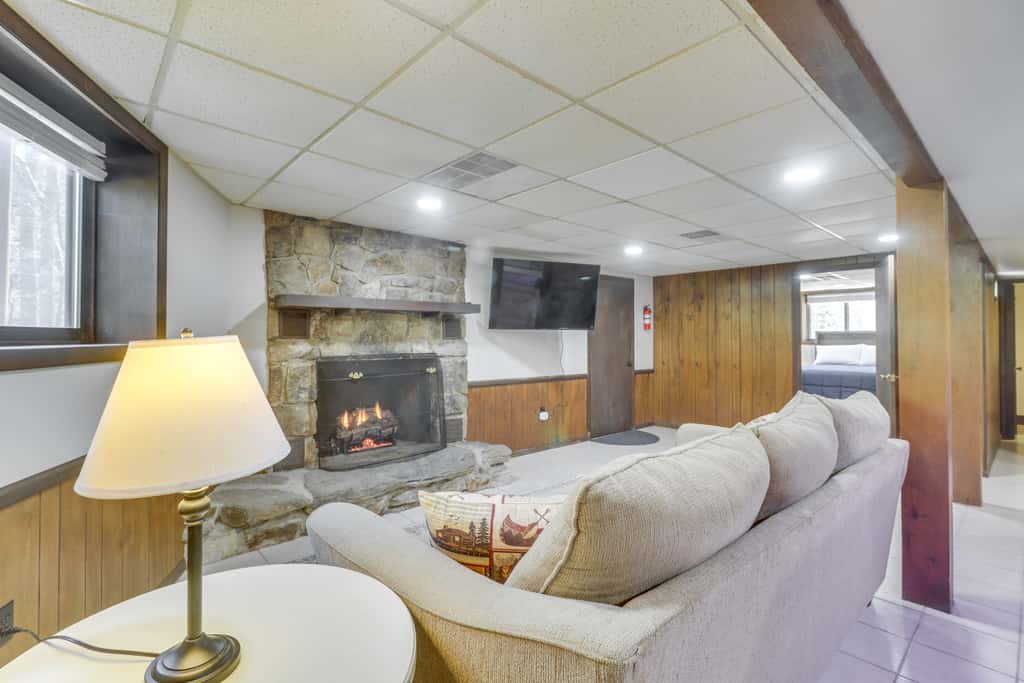 McGaheysville Vacation Rental: Yard & Fire Pit!