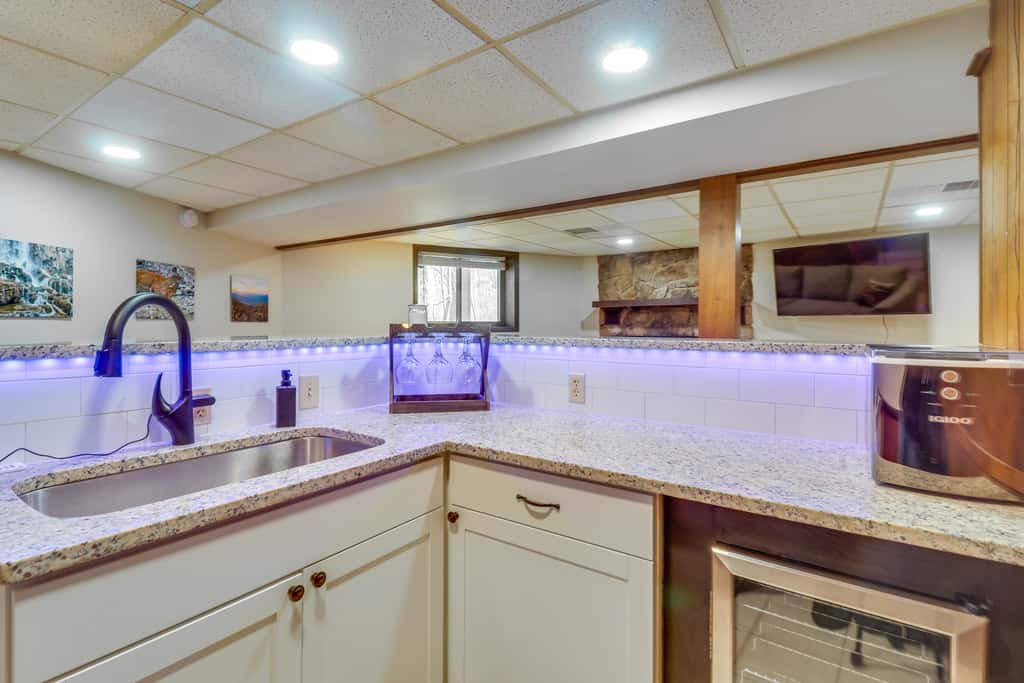 McGaheysville Vacation Rental: Yard & Fire Pit!