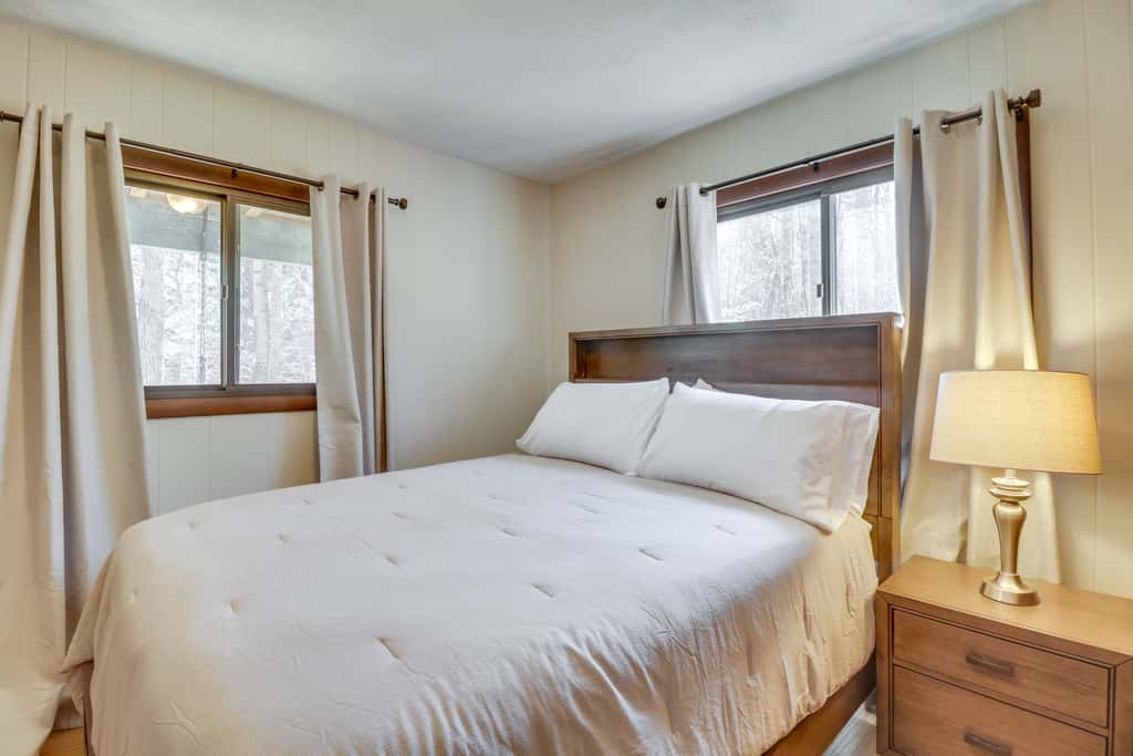 McGaheysville Vacation Rental: Yard & Fire Pit!
