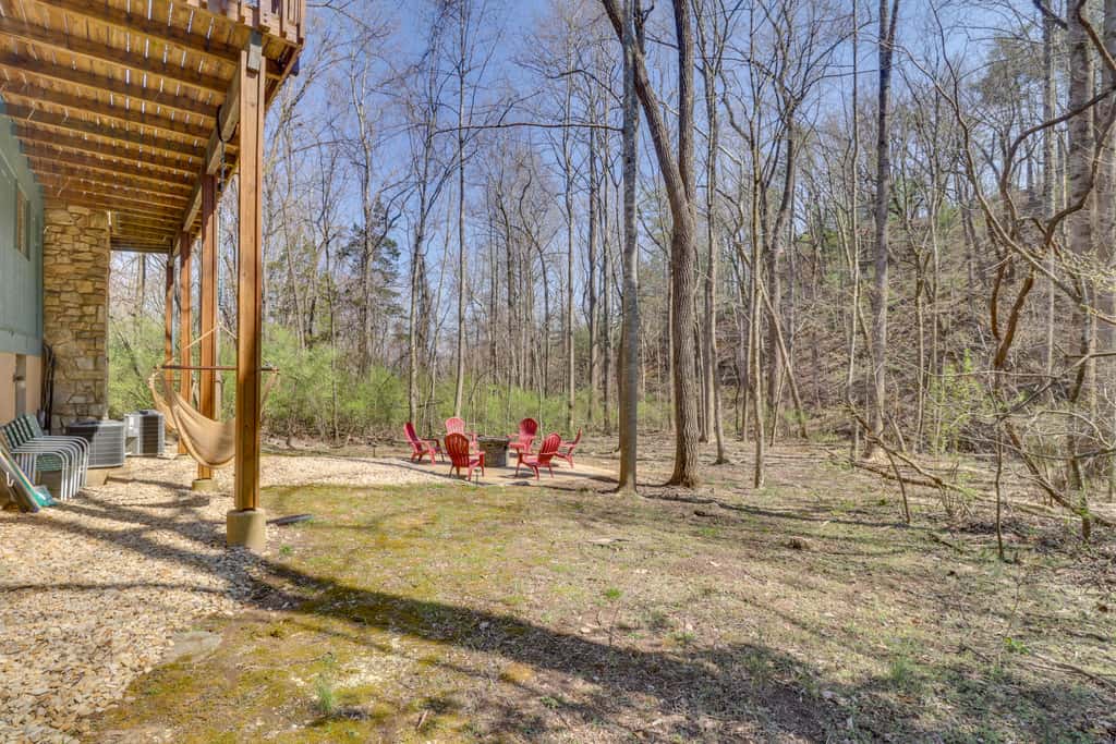 McGaheysville Vacation Rental: Yard & Fire Pit!