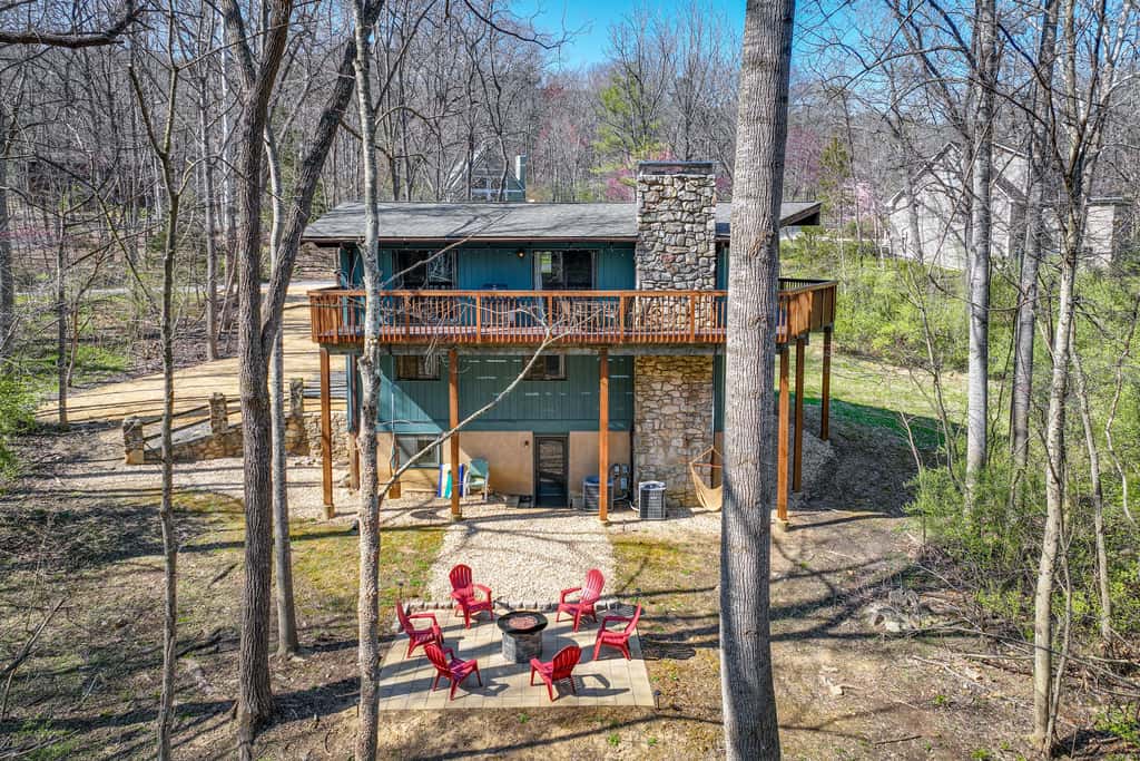 McGaheysville Vacation Rental: Yard & Fire Pit!