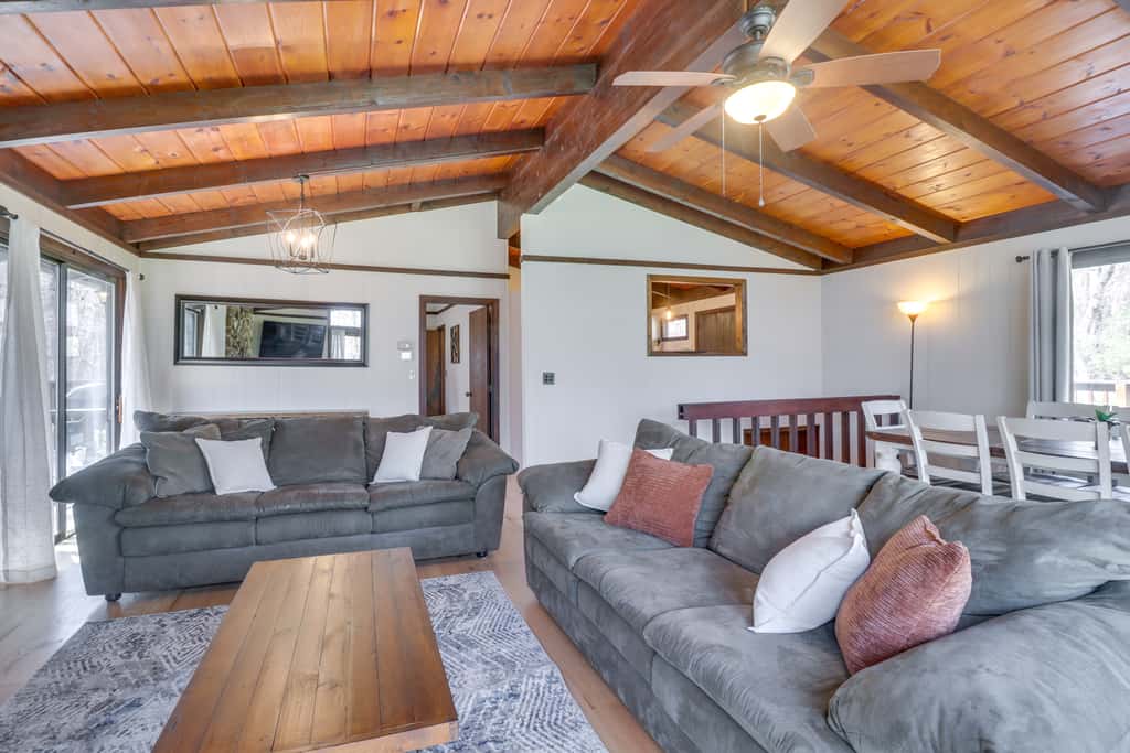 McGaheysville Vacation Rental: Yard & Fire Pit!