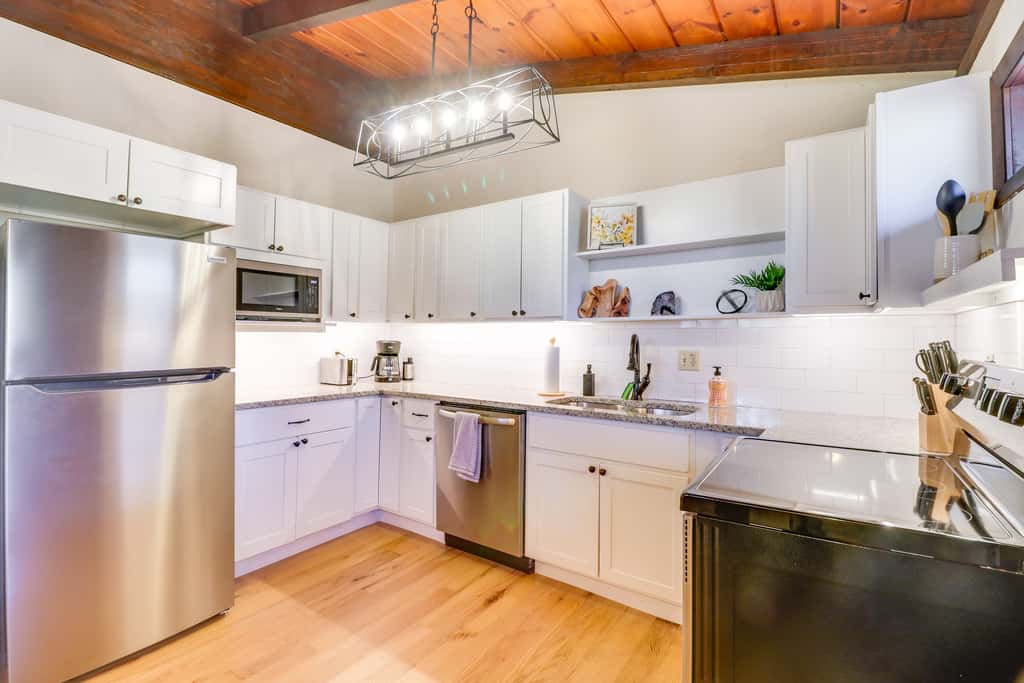 McGaheysville Vacation Rental: Yard & Fire Pit!