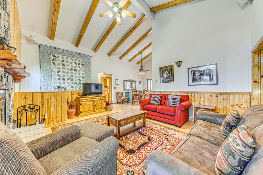 2 Mi to Dtwn: Cloudcroft Home w/ Furnished Deck