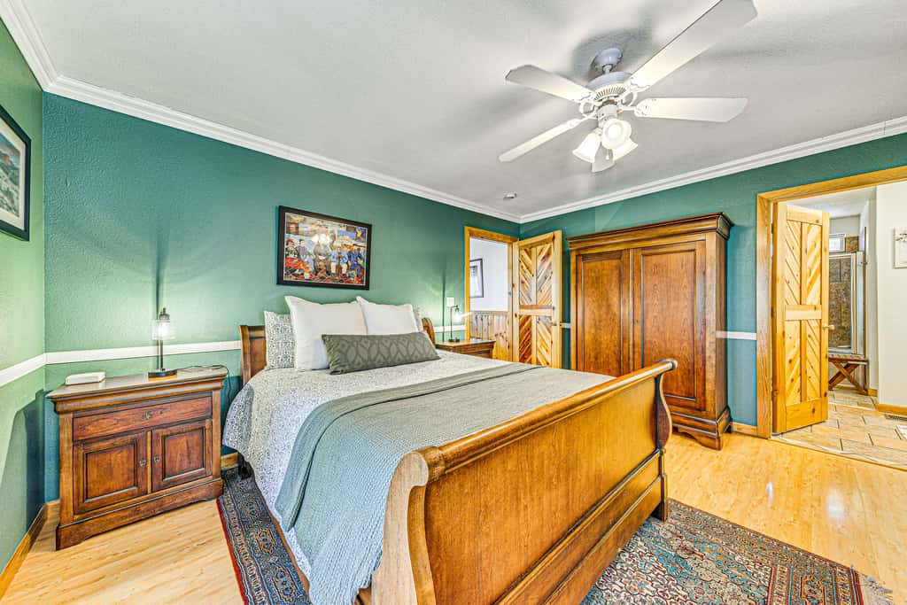 2 Mi to Dtwn: Cloudcroft Home w/ Furnished Deck