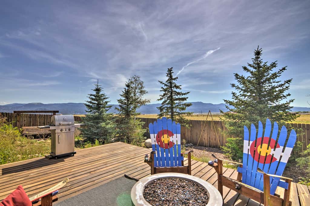 2 Mi to Hot Springs: Nathrop Gem w/ Fire Pit